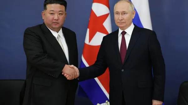 Кореевед Асмолов пояснил смысл истерики Запада по поводу дружбы Москвы и Пхеньяна