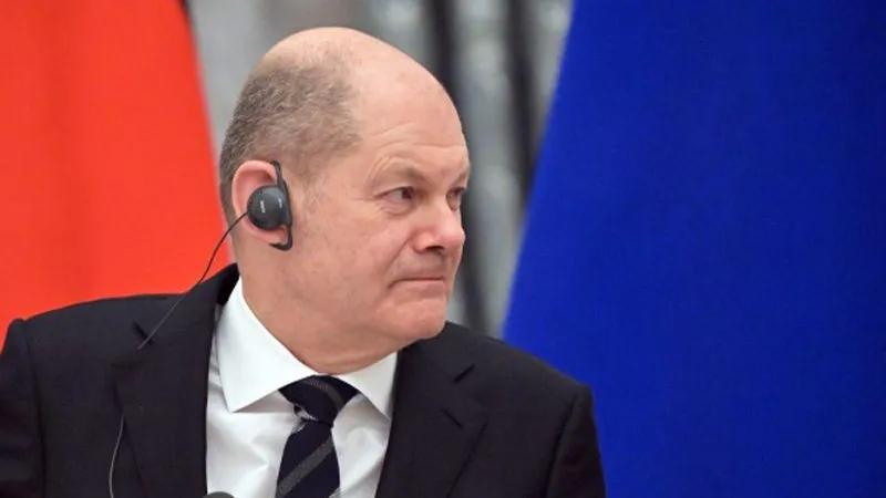 Немцы призывают Шольца поговорить с Путиным