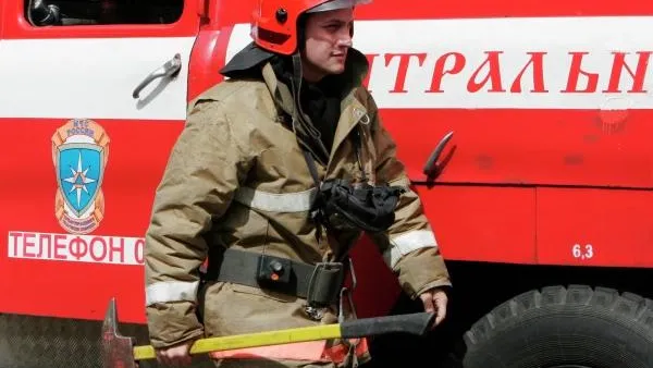 На Васильевском острове полыхало историческое здание