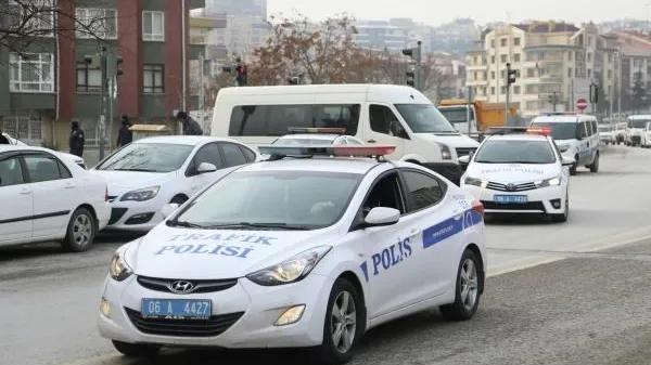 В Турции взорвался автобус с полицейскими