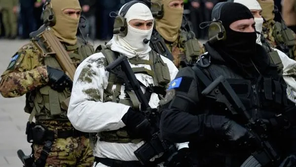 В Косово происходят столкновения между спецназом и сербами