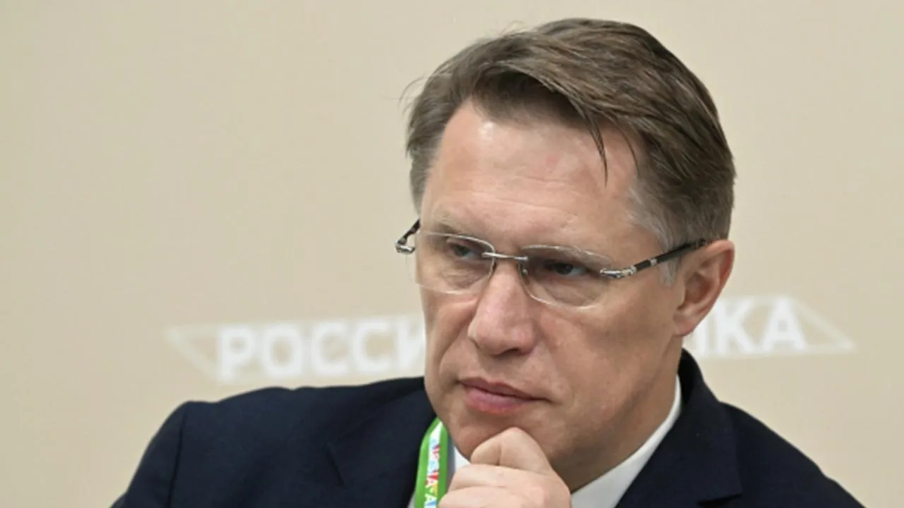 Мурашко заявил, что российские женщины живут дольше мужчин примерно на 6 лет