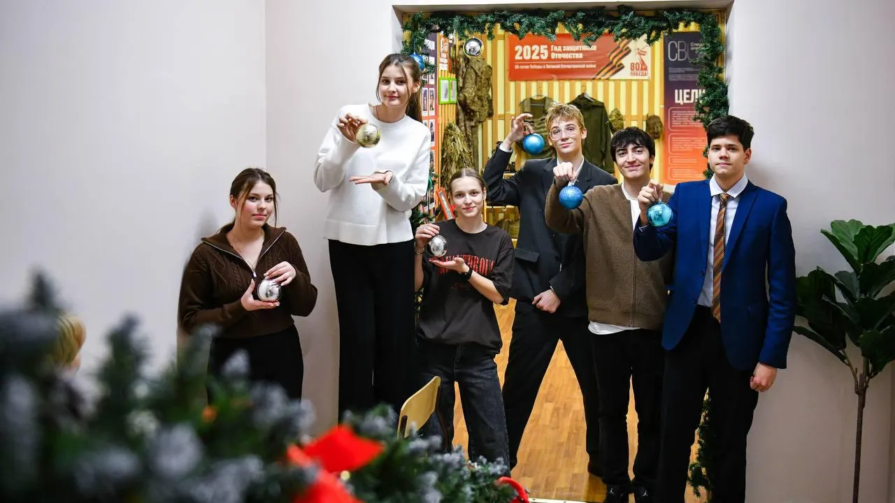 В Химках ученики и педагоги украсят школы к Новому году