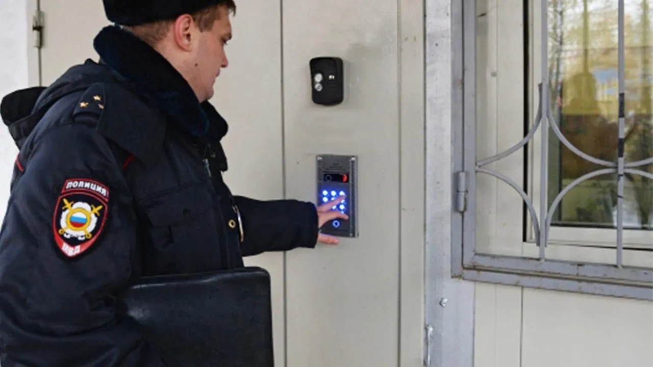 Жители Сергиева Посада подозревают дебошира, держащего в страхе всю улицу, в убийстве кота