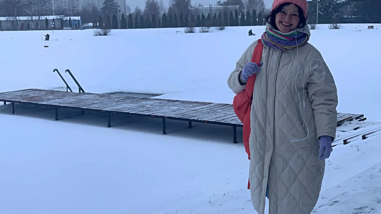 Жительница Краснознаменска Альбина на Новом озере. Фото: МБУК «Городской парк культуры и отдыха»