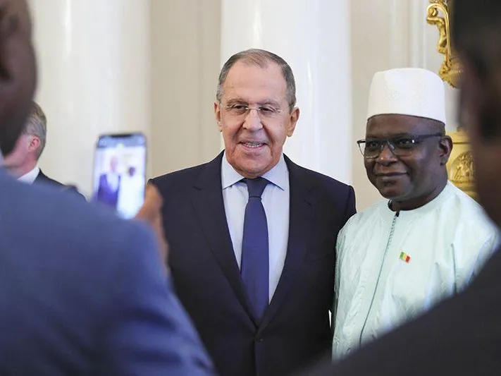 Почему России выгодно «дружить» с Африкой — разбор экономиста