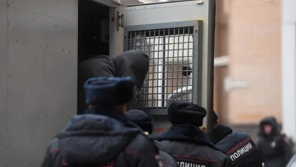 Суд отправил отчима, который истязал падчерицу в Балашихе, за решетку