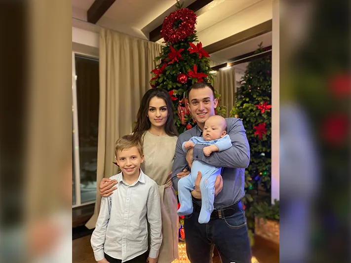 «В нем было столько любви»: жена погибшего на Украине солдата вспомнила о его жизни до СВО