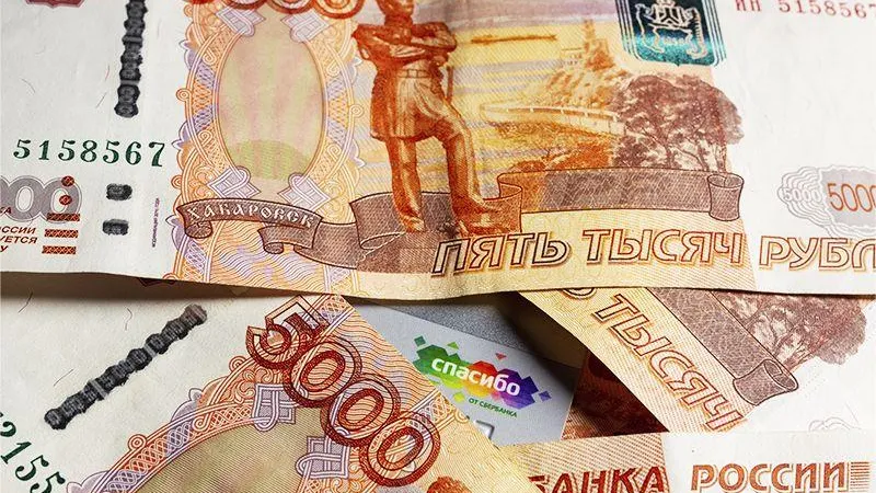 Аферисты разбогатели, превратив массу купюр «банка приколов» в настоящие деньги