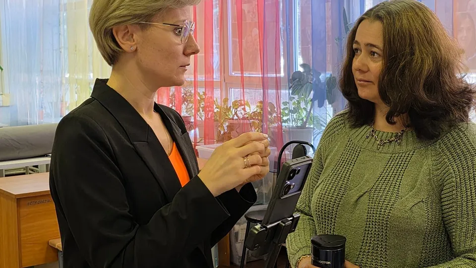 Марина Рыбина и Марина Тергазарян психологи-волонтеры проекта. Фото: Лига матерей Подмосковья