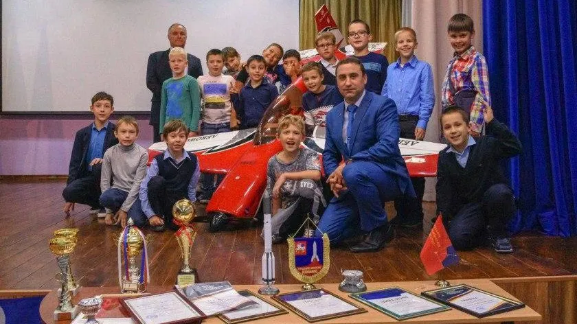 Школьные авиамастерские красногорского клуба «Зигзаг» будут модернизированы до конца года