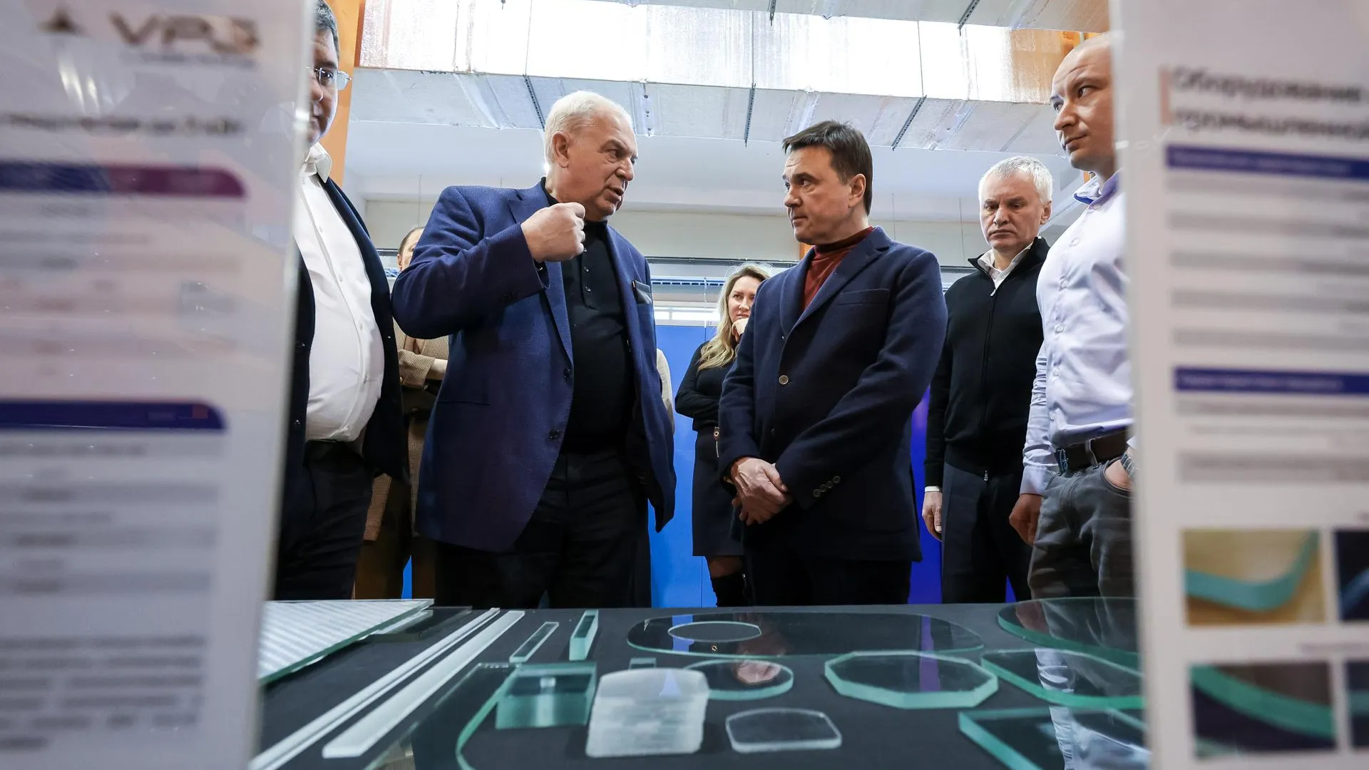 Губернатор Воробьев посетил производство передовых лазеров во Фрязине