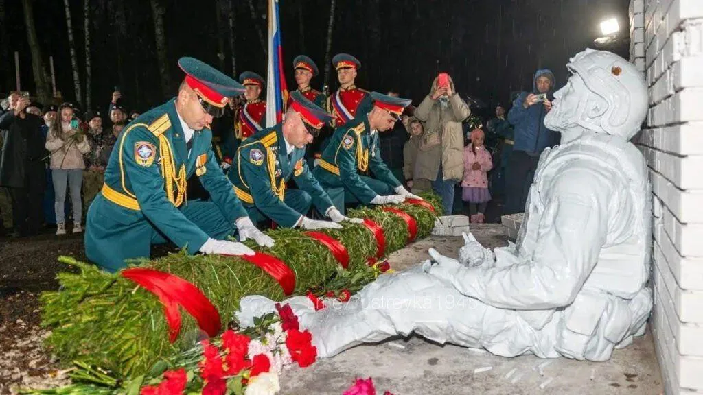 Памятник героям СВО открыли в окрестностях подмосковной Электростали