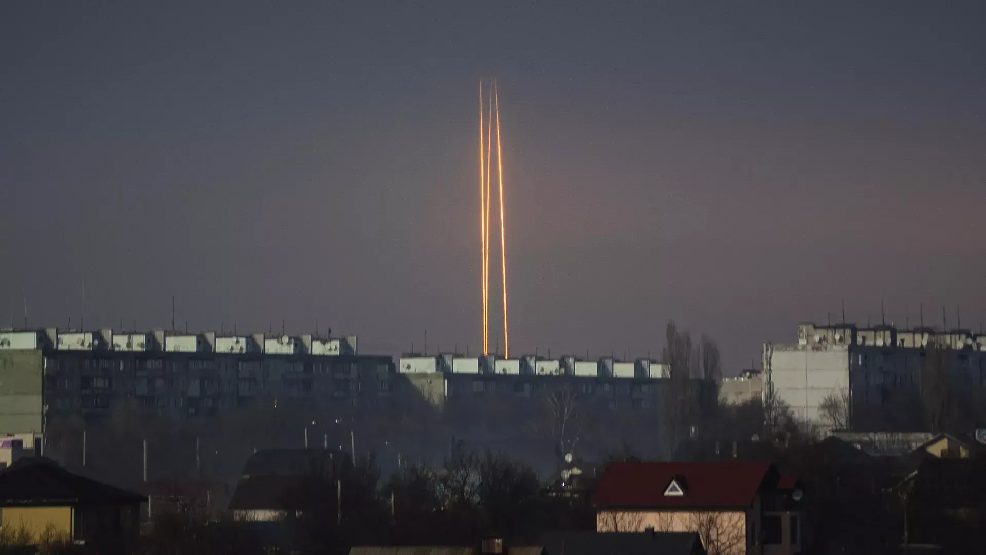 Россия наносит удары по Харькову и области, в городе повсюду гремят взрывы