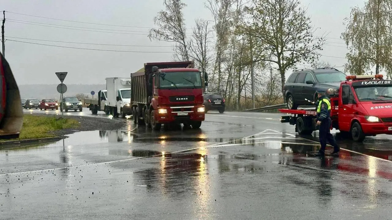 Сброс более двух тысяч кубометров отходов предотвратили в Подмосковье с начала года