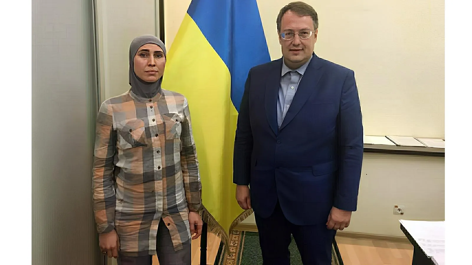 Амина Окуева вместе с инициатором создания сайта «Миротворец» Антоном Геращенко