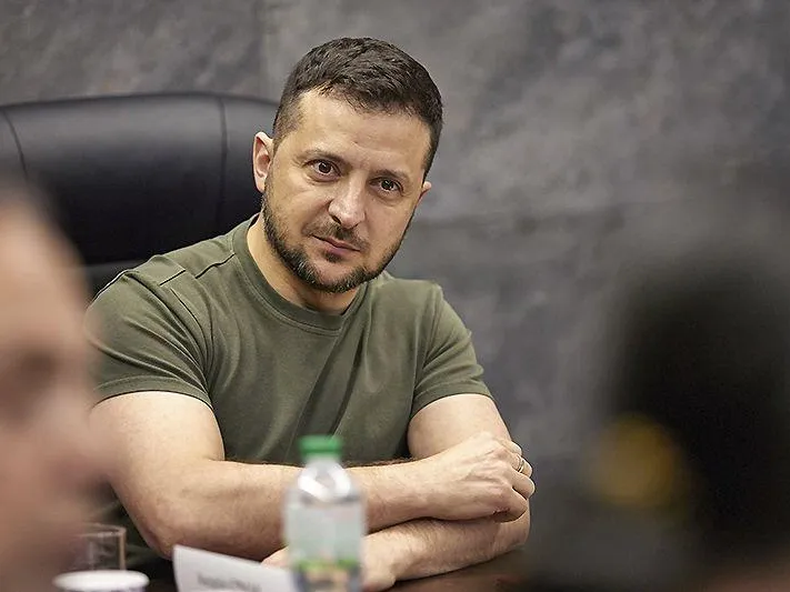 Зеленский изображает миротворца, но его требования безумны — мнение политолога