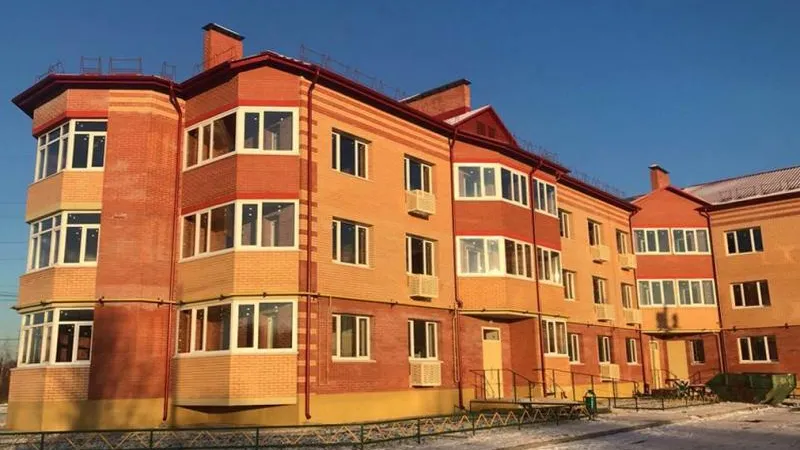 Дом с квартирами для переселенцев из аварийного жилья построили в Бронницах