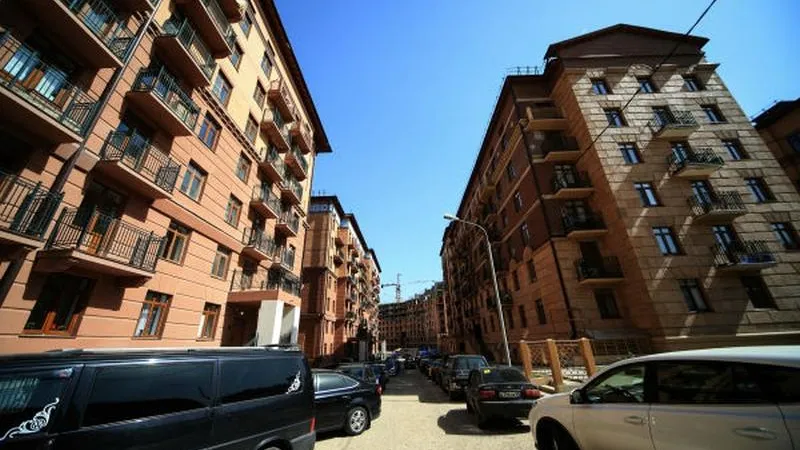 Названы лидеры и аутсайдеры по строительству парковок в Московской области