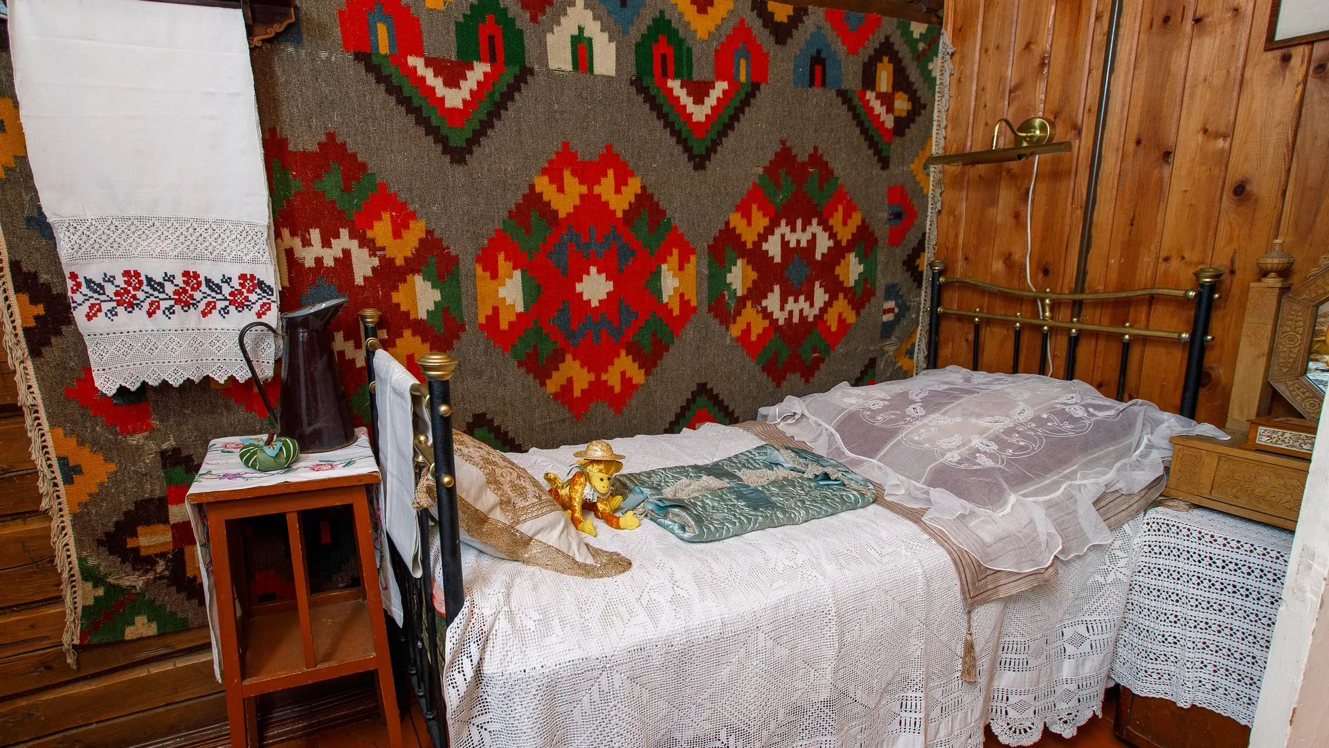 «Невидимые убийцы» в вашей постели: врач предупредила о страшной опасности пылевых клещей