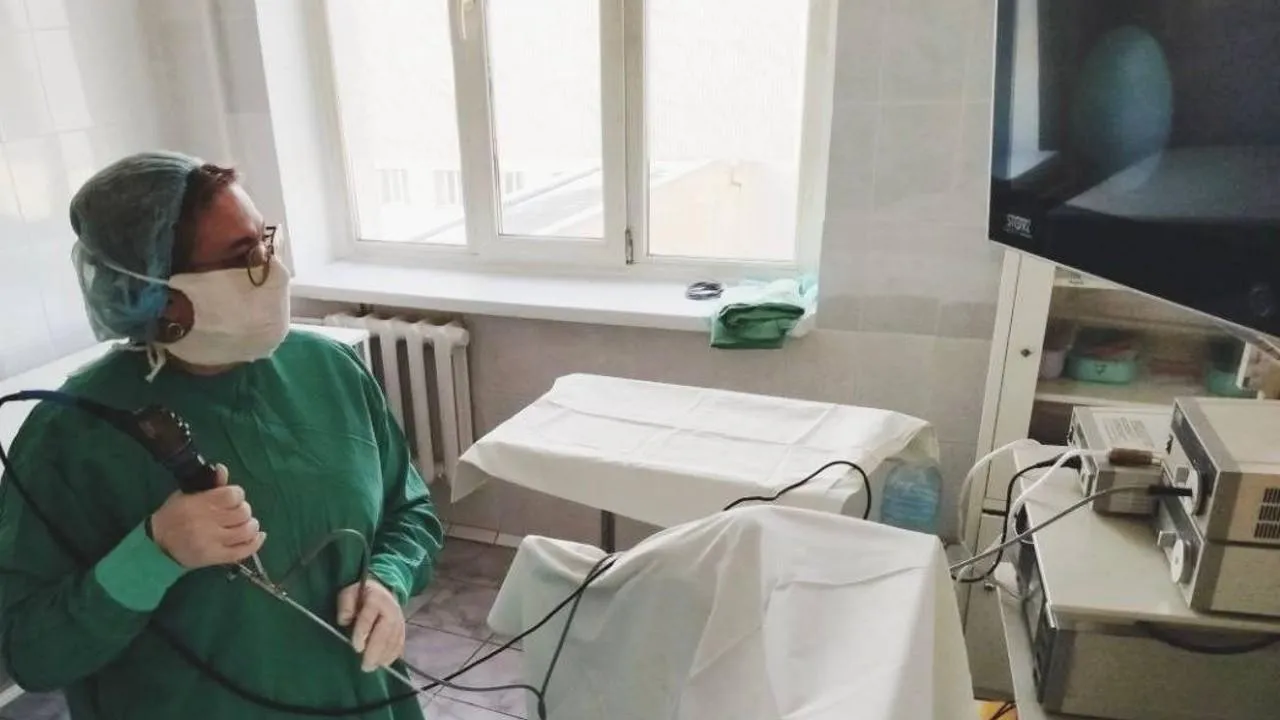Врачи в Клину спасли мужчину с тремя камнями в мочеточнике и отказывающей почкой