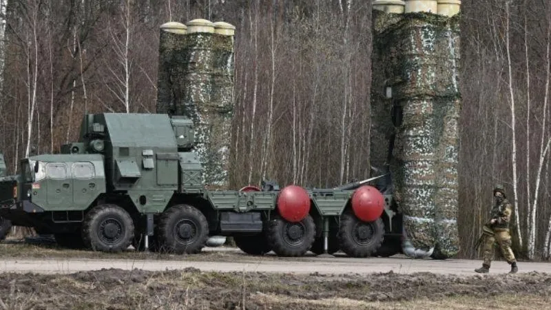 Боец из России отказался от поездки в Индию и отправился в зону СВО