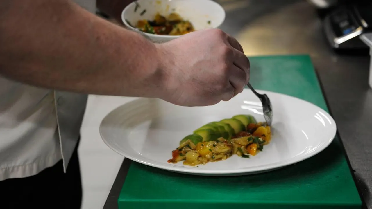 Новый год по‑советски: дефицит благодаря хозяйкам превращался в кулинарное творчество