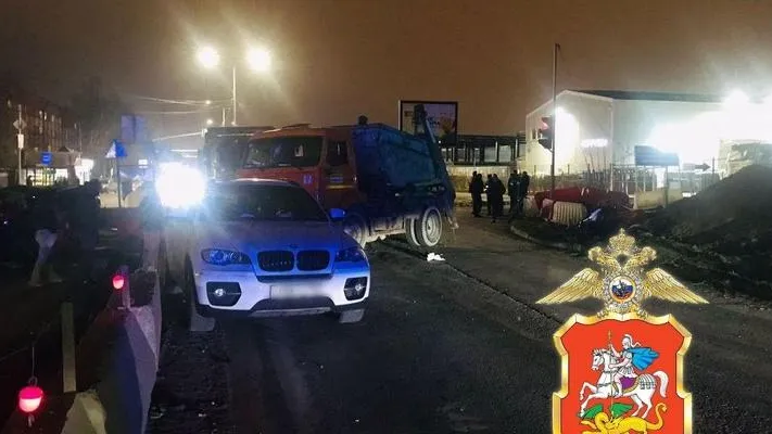 Авария с участием грузовиков произошла в Мытищах