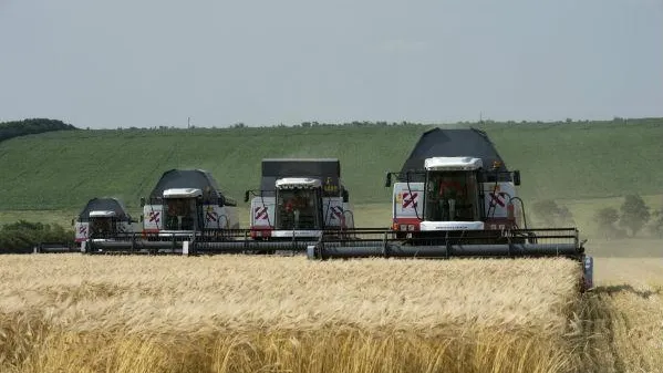 Свыше 80 чел сразились в конкурсе пахарей в Ступинском районе
