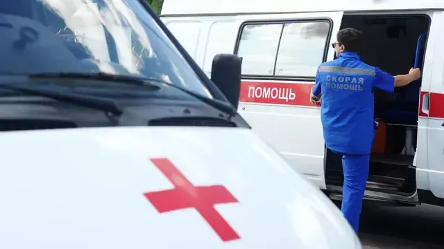 В Подмосковье КамАЗ снес на трассе Toyota, водитель иномарки погиб на месте