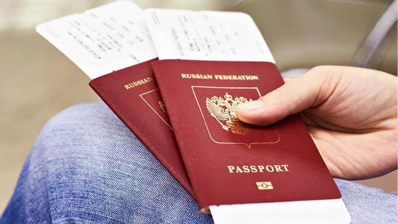 Черногория введет визы для россиян