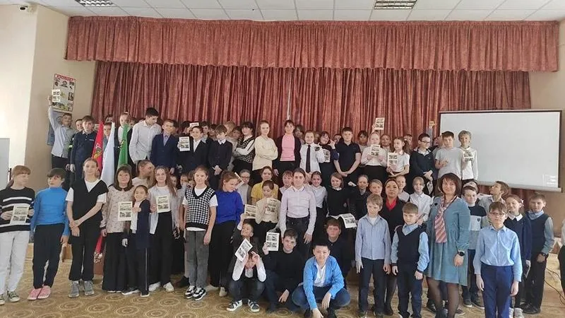 Учащимся школы Городского округа Пушкинский рассказали, как правильно вести себя на железной дороге