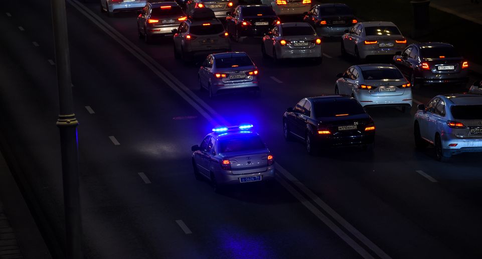 Пробки на дорогах Подмосковья оценили в 5 баллов вечером 4 августа