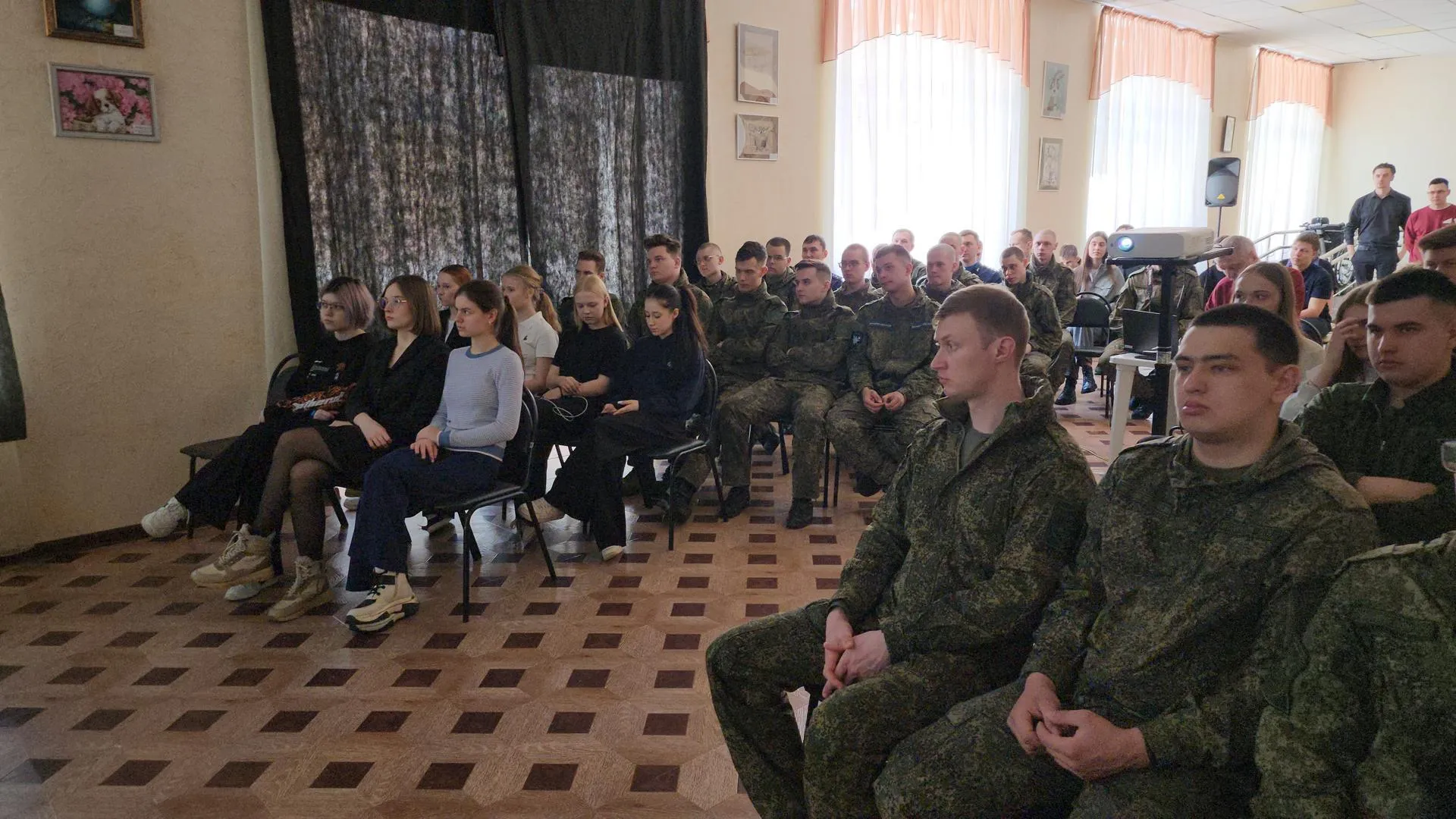 Роман Кутузов