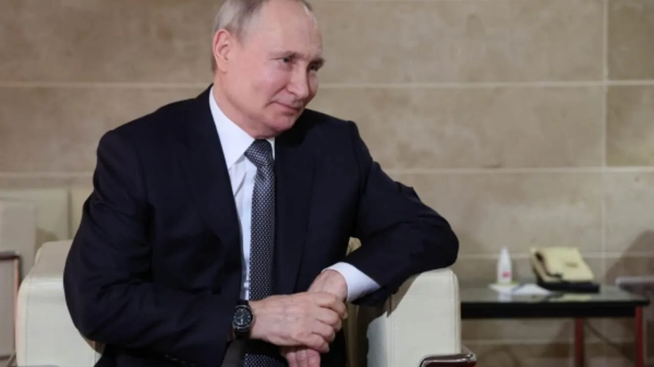 Песков рассказал о реакции Путина на атаку беспилотников ВСУ на Кремль