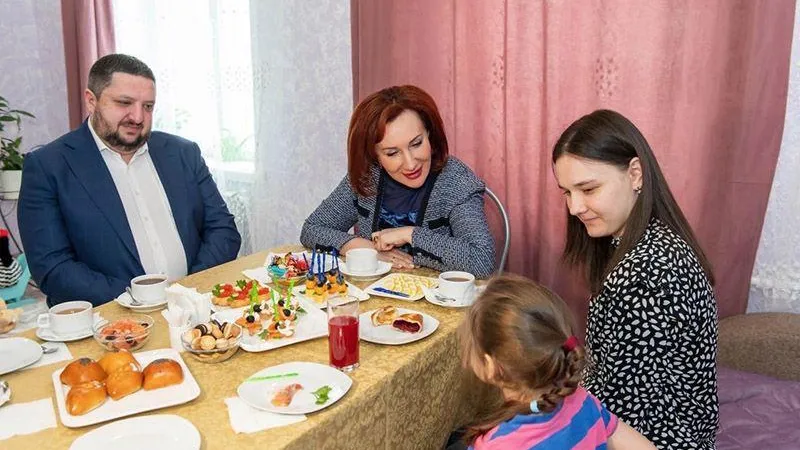 Глава Истры навестила семью мобилизованного