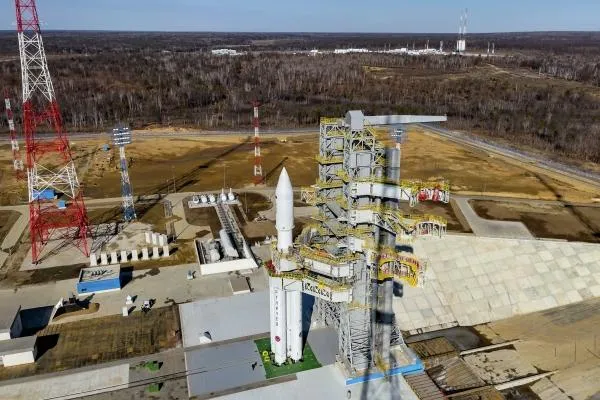 Ракета «Ангара-А5», установленная на новый стартовый комплекс космодрома Восточный