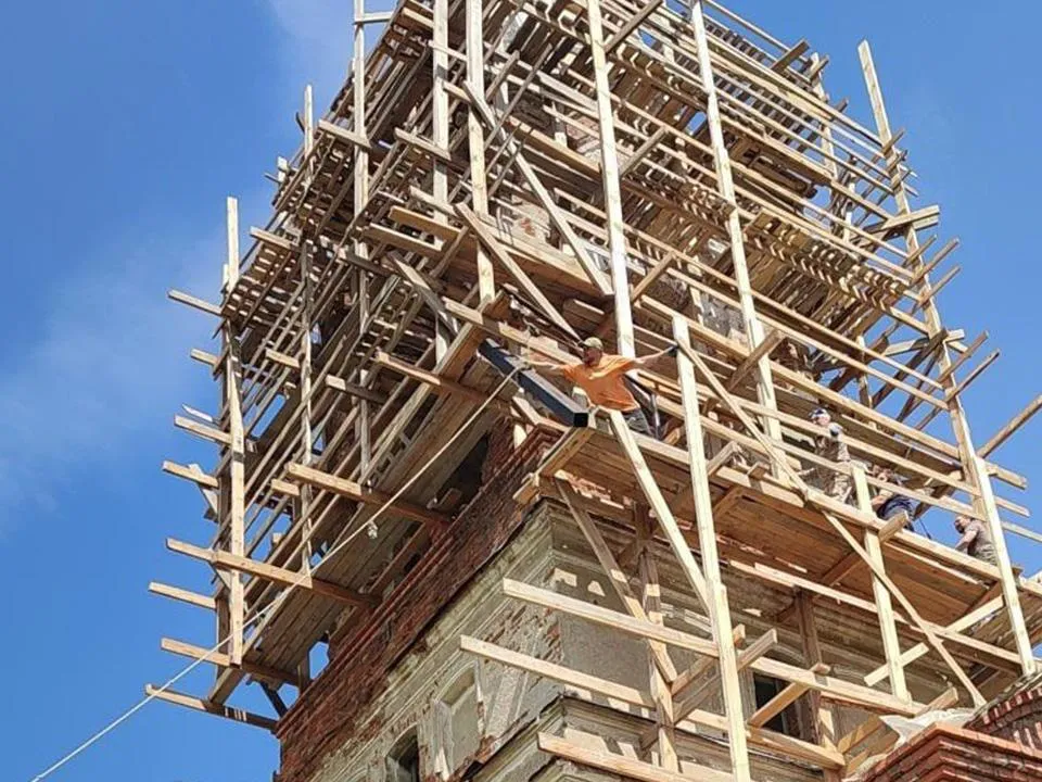 «Будем молиться за сыновей»: матери героев СВО отлили колокола в честь своих погибших сыновей