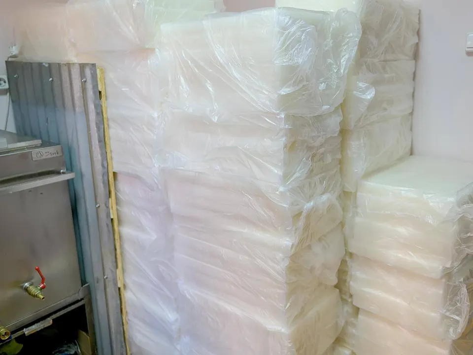 Парафин для свечей. Фото: t.me/podolskadm