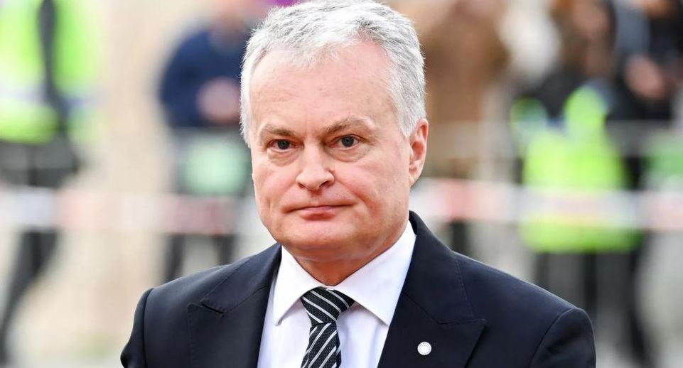 Президент Литвы Науседа дал две недели премьеру для оправдания или отставки
