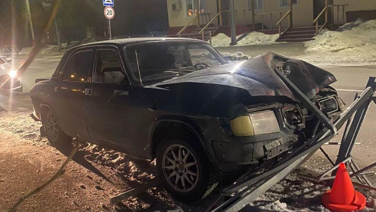 В Салехарде возбудили уголовное дело в отношении 14-летнего угонщика автомобиля