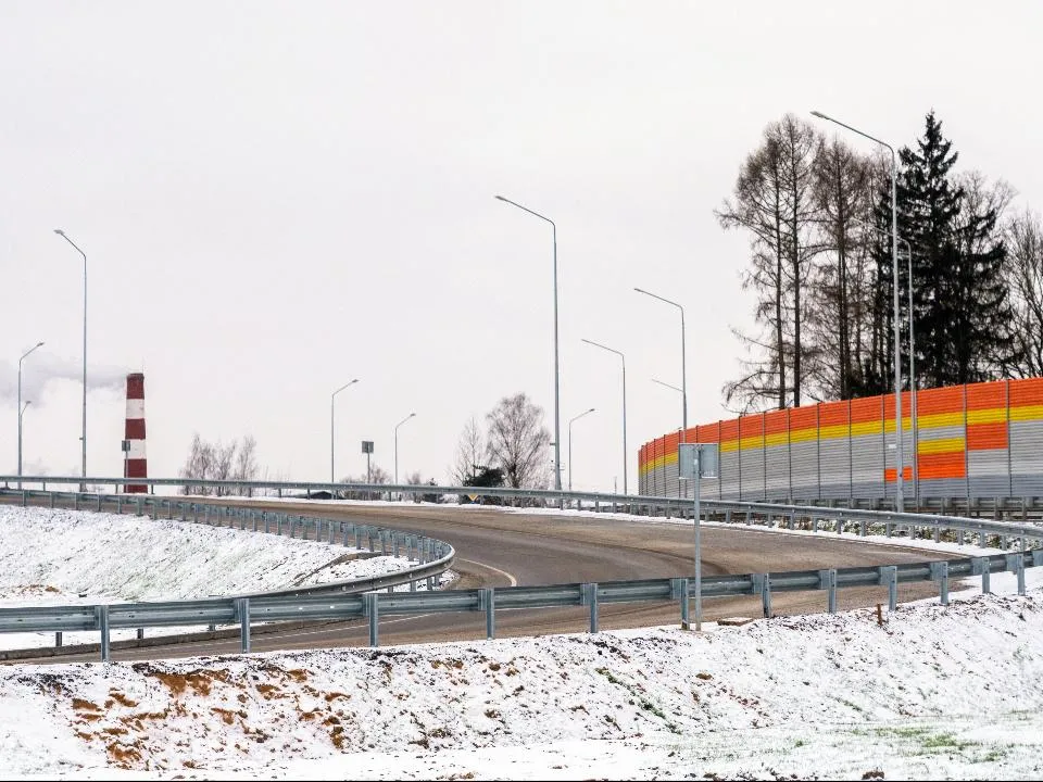 Жителей Подмосковья предупредили о перепадах температуры и гололедице на дорогах