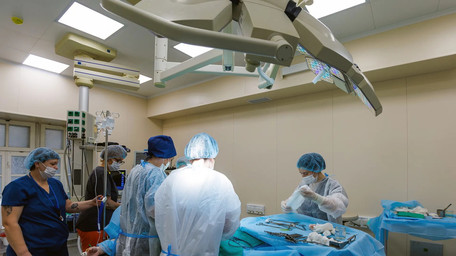 Операционная Московского областного НИИ акушерства и гинекологии имени академика В. И. Краснопольского (МОНИИАГ)
