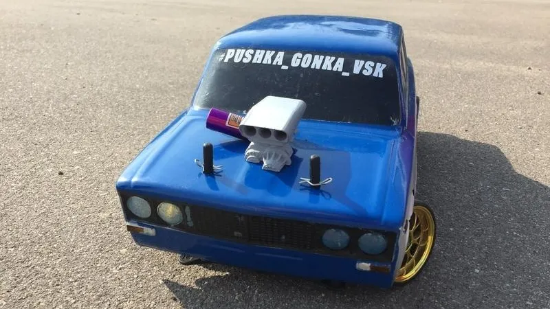 Дрифт-шоу на игрушечных спорткарах состоялось в Воскресенске