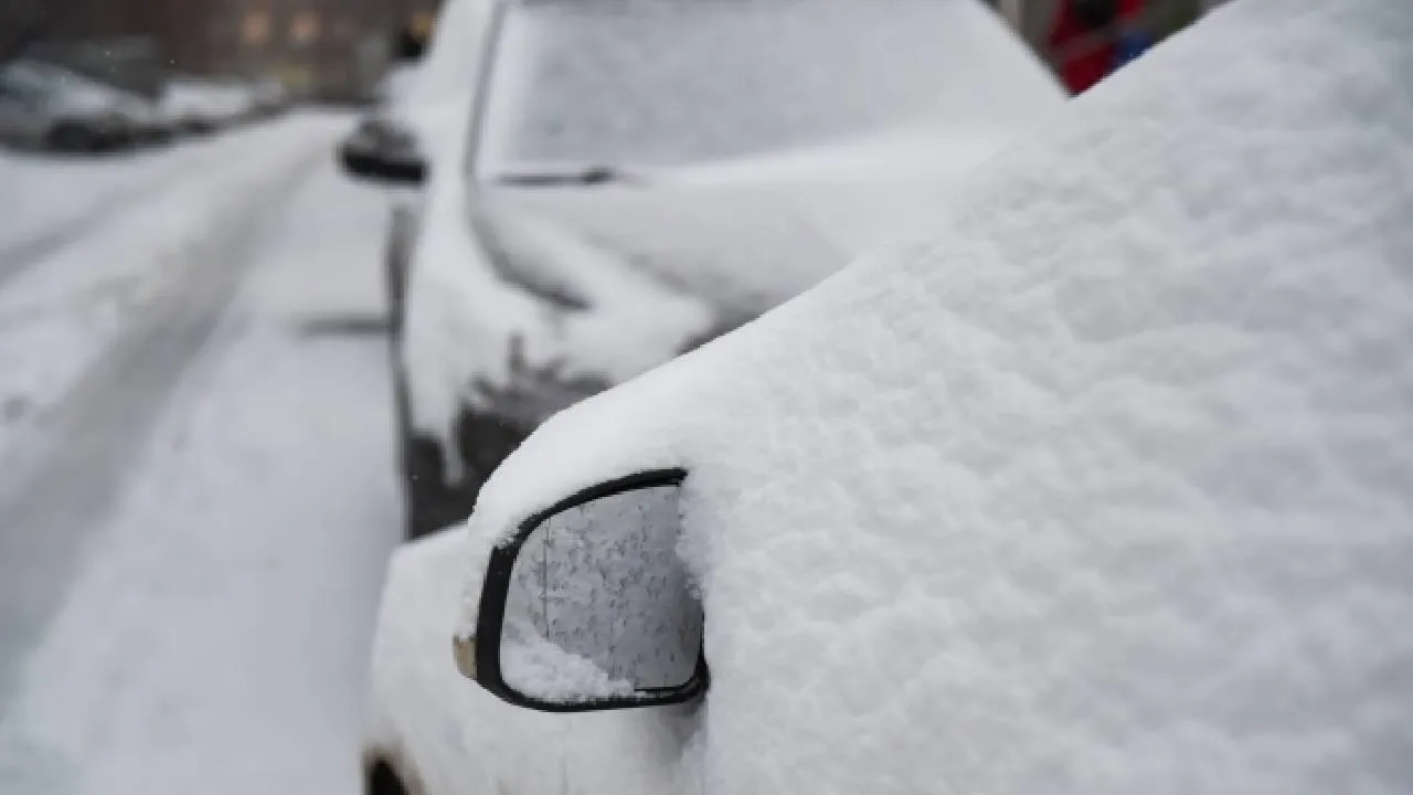 «Это же половина дневной зарплаты»: россияне возмущены ростом стоимости такси на фоне снегопада