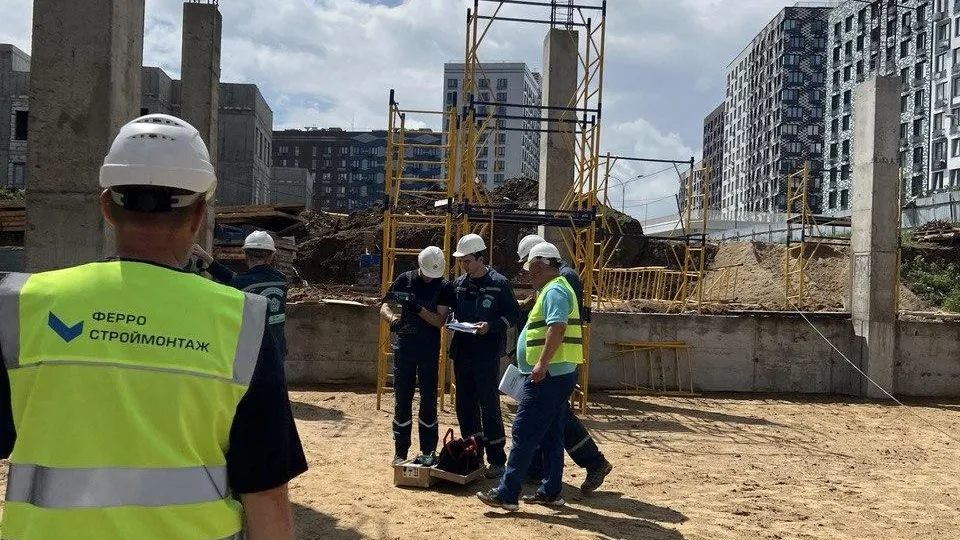 Инспекторы Главгосстройнадзора проверили строительство многоуровневой парковки в ЖК «Эко Видное 2.0»