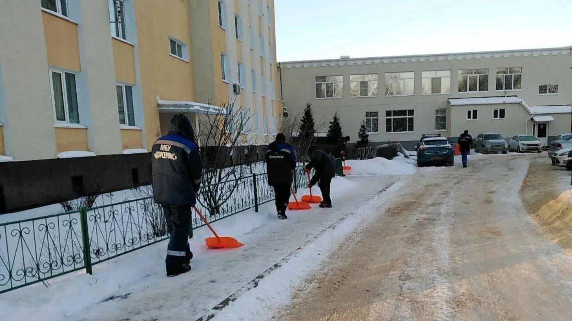 Коммунальщики Подмосковья за минувшие сутки выполнили более 18 тысяч задач по уборке