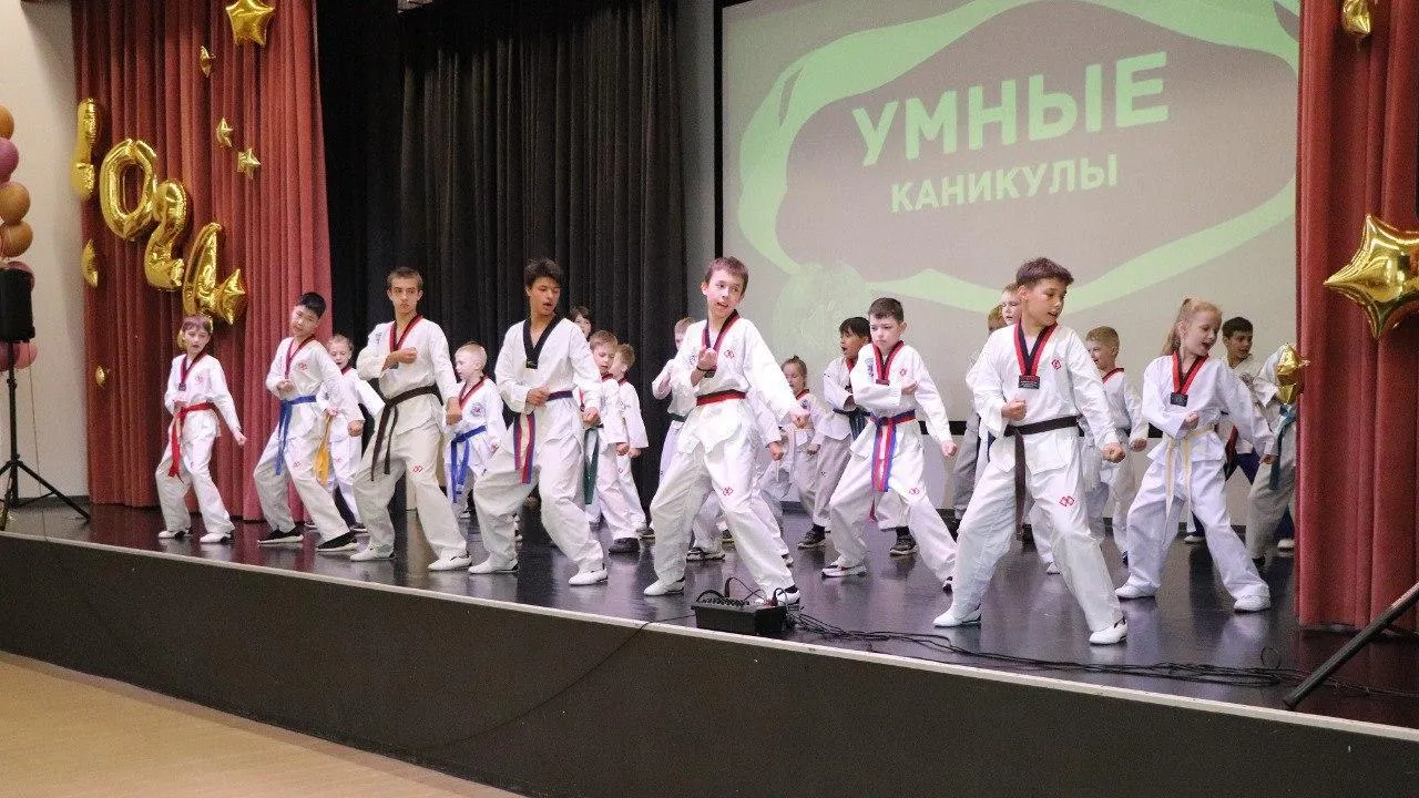 Более 85 тысяч подмосковных школьников участвуют в проекте «Умные каникулы»