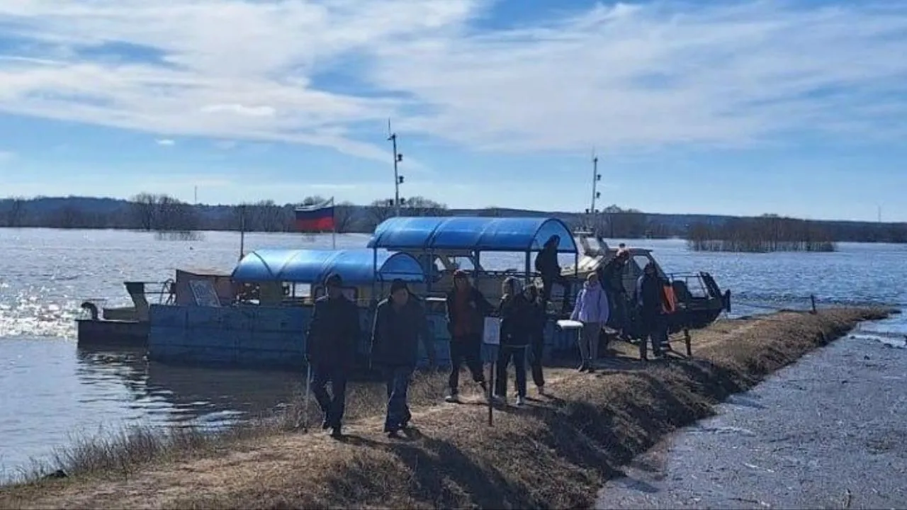 Жителей Луховиц предупредили об ограничении движения на Белоомутской переправе