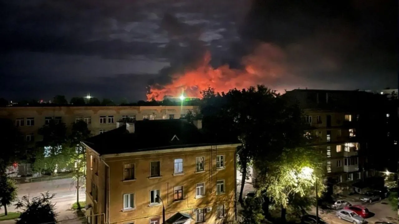 Пожар в аэропорту Пскова